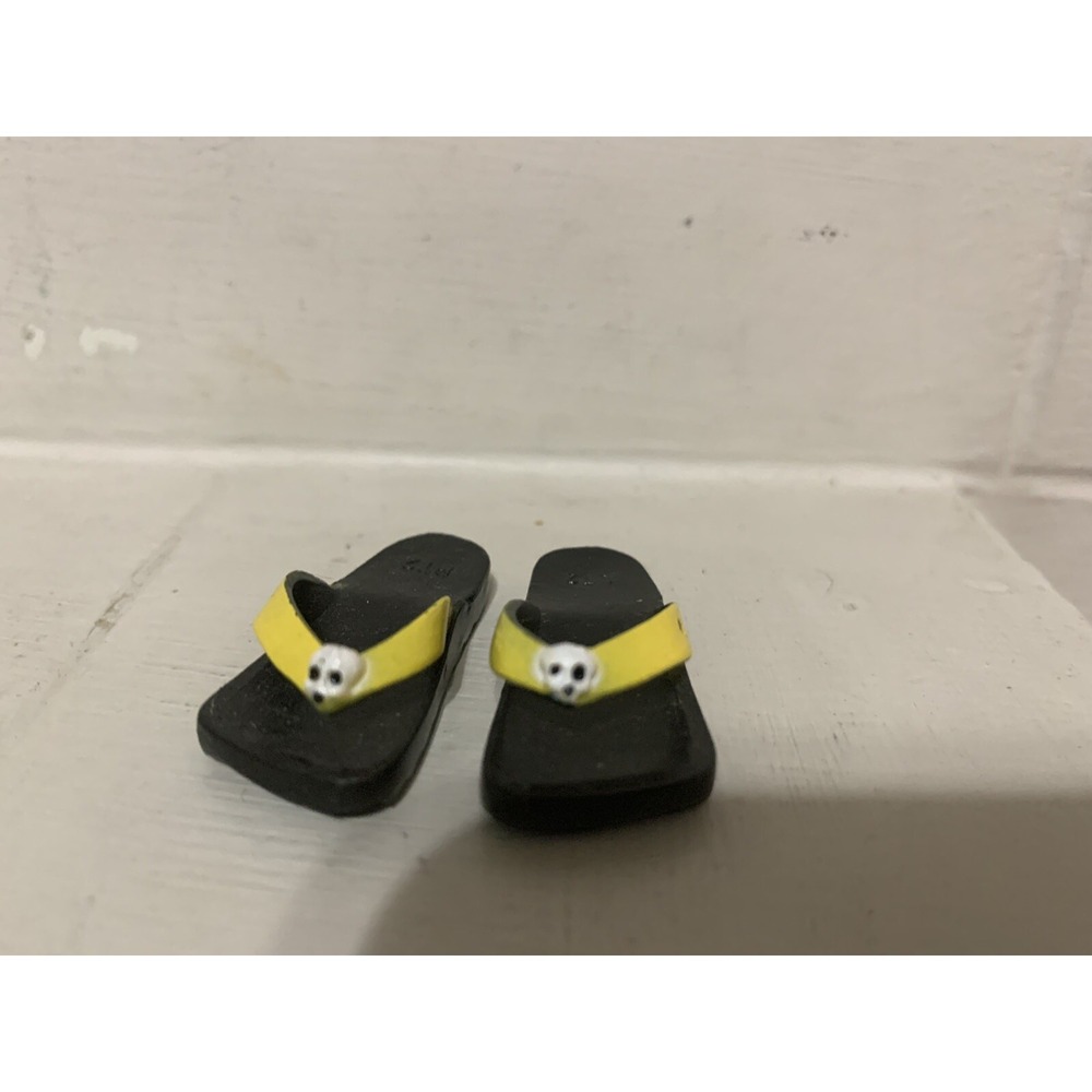 Monster High Dolls Clothes. Jackson Jekyll Gloom Beach Replacement Flip Flops.